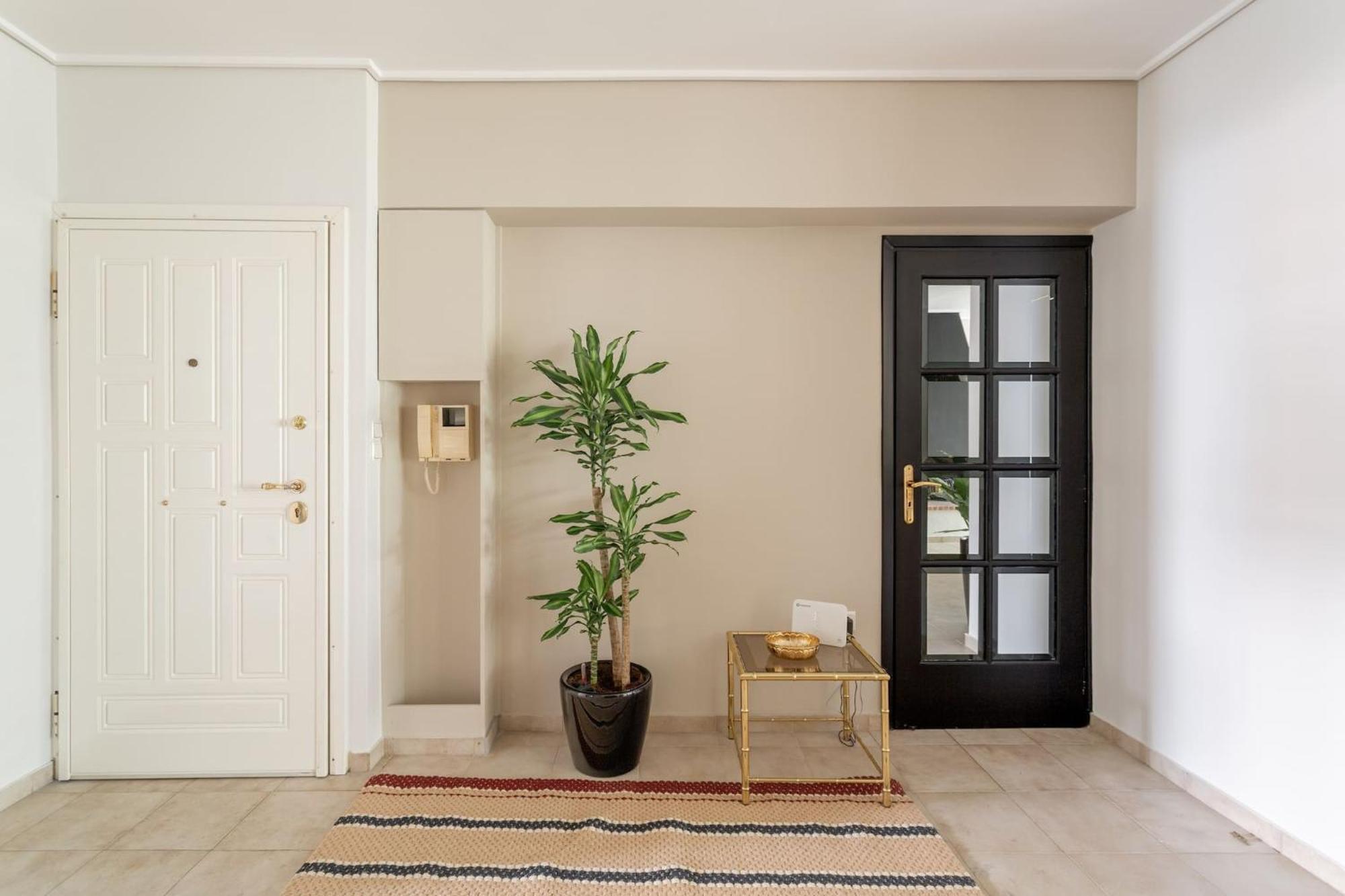 Fresh Detailed Stylish Apartment At Acropolis Ateny Zewnętrze zdjęcie